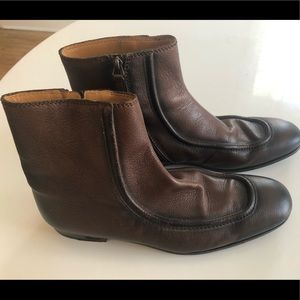 Gucci brown leather boots